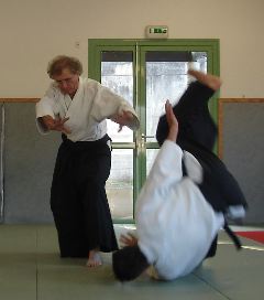 Photo ￼￼Yves Le Petit Laborde, profezsseur d'Aikido à Plouer sur Rance